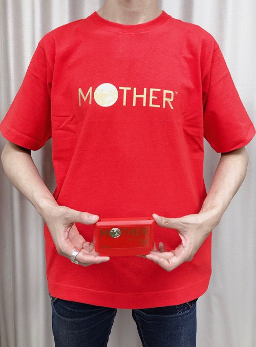 今日のゲームTシャツ：カセットと同じ色をチョイス！ほぼ日の「MOTHER 