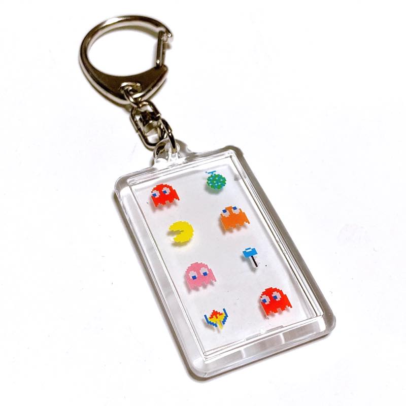 パックマンの透明トレーディングカードでキーホルダーを作ってみたら超